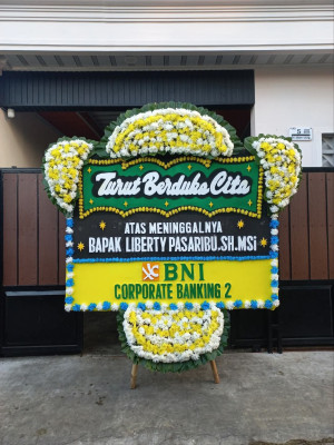 Papan Bunga Duka di Gununghalu