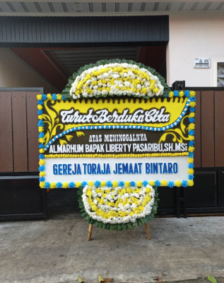 Papan Bunga Duka di Gununghalu
